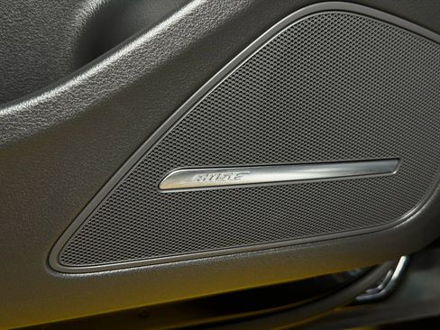 Used 2012 Audi A8 L 4.2 image 19