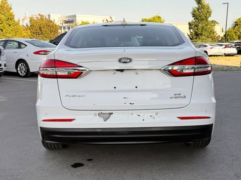 Used 2019 Ford Fusion SE FWD image 8