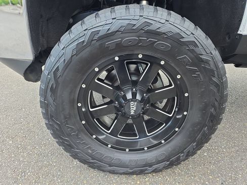 Used 2015 Chevrolet Silverado 2500 LTZ w/ Duramax Plus Package AWD/4WD image 12