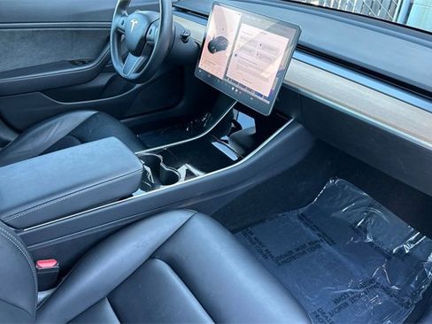 Used 2018 Tesla Model 3 Long Range image 15