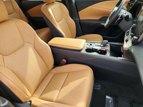 Certified 2025 Lexus RX 350 Premium Plus w/ Accessory Package (Z1) image 15