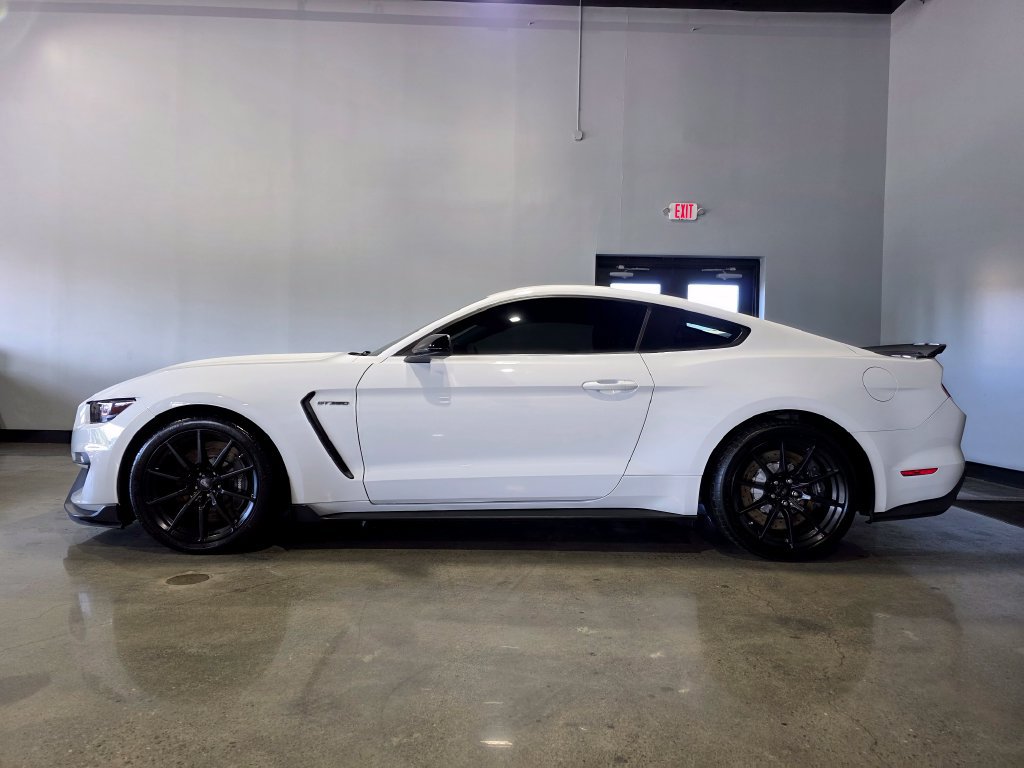 Used 2017 Ford Mustang Shelby GT350 RWD image 7