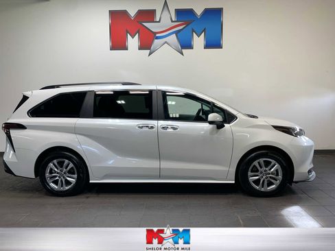 Certified 2025 Toyota Sienna XLE w/ XLE Plus Package AWD/4WD image 1