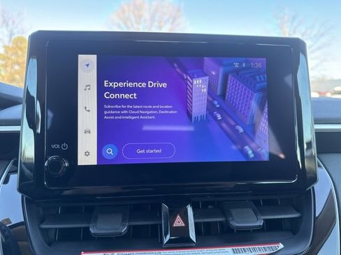 Used 2025 Toyota Corolla LE image 31