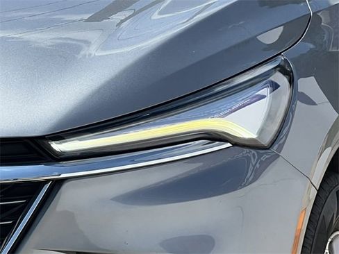 Used 2023 Buick Enclave Essence image 37