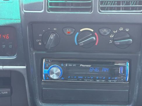 Used 2001 Toyota Tacoma PreRunner RWD image 20