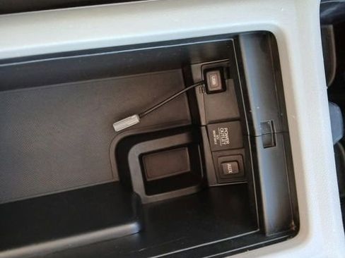 Used 2014 Honda CR-V EX image 27