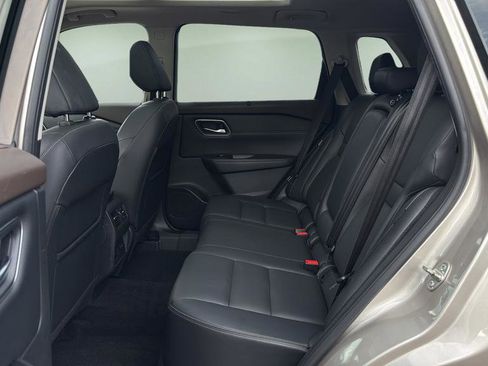 Used 2021 Nissan Rogue SL w/ Premium Package AWD/4WD image 15