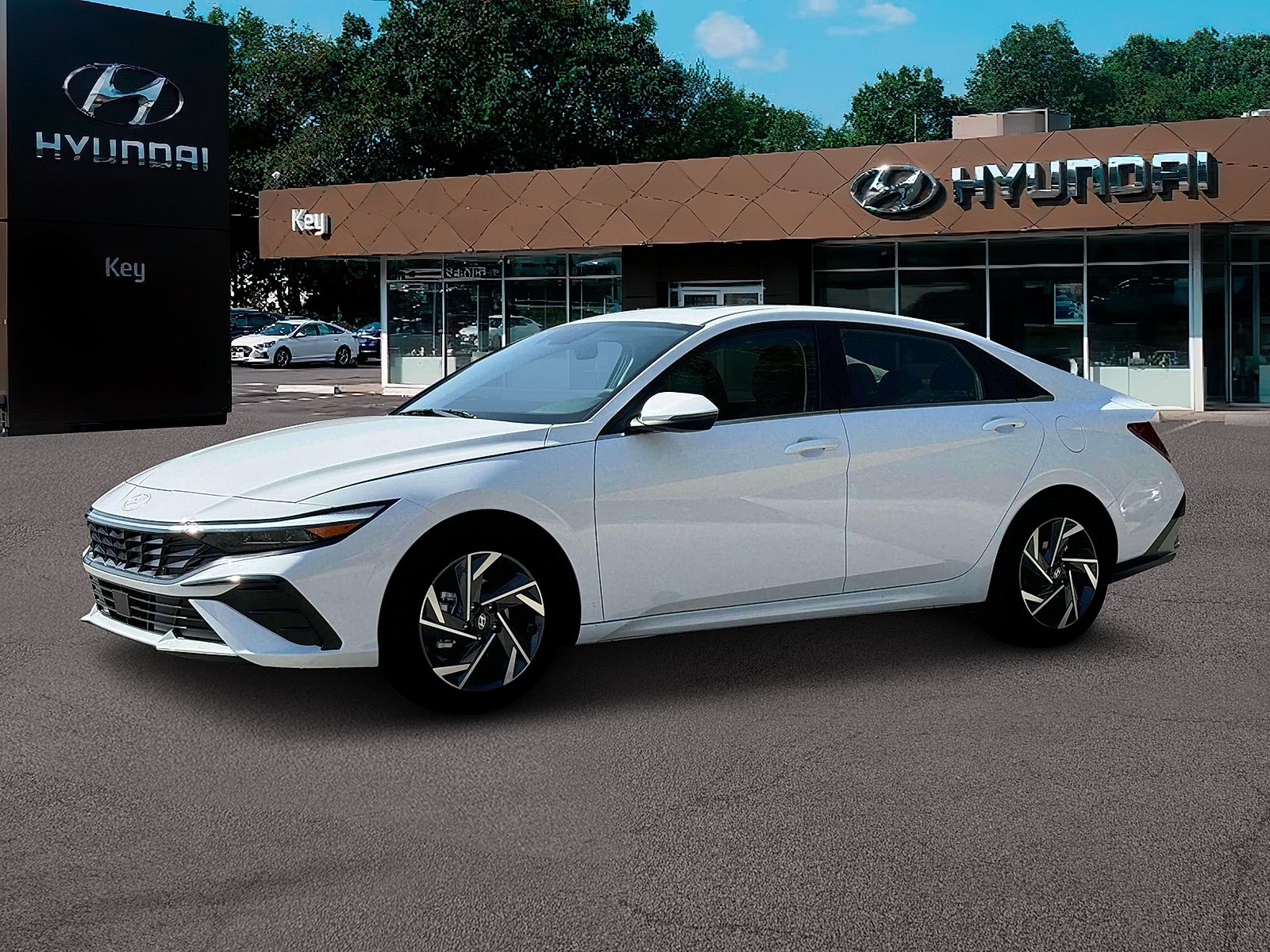Used 2025 Hyundai Elantra Limited FWD image 3