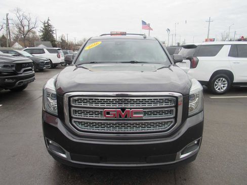 Used 2016 GMC Yukon SLT w/ Open Road Package image 2