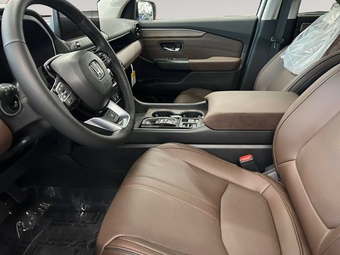 New 2026 Honda Pilot Elite image 9