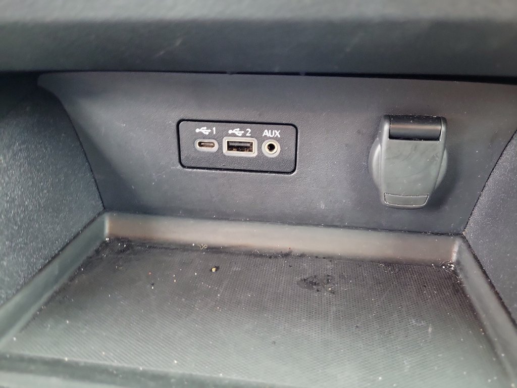 Used 2025 Nissan Altima 2.5 SV FWD image 35