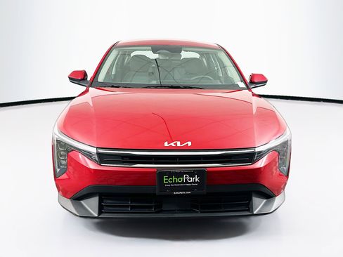 Used 2025 Kia K4 LXS image 2