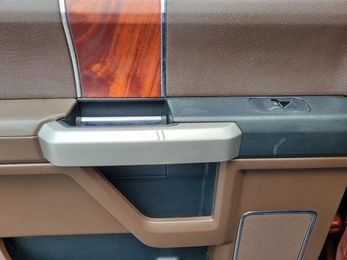 Used 2015 Ford F150 King Ranch w/ Equipment Group 601A Luxury AWD/4WD image 21