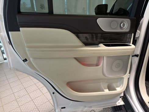 Used 2019 Lincoln Navigator Black Label image 20