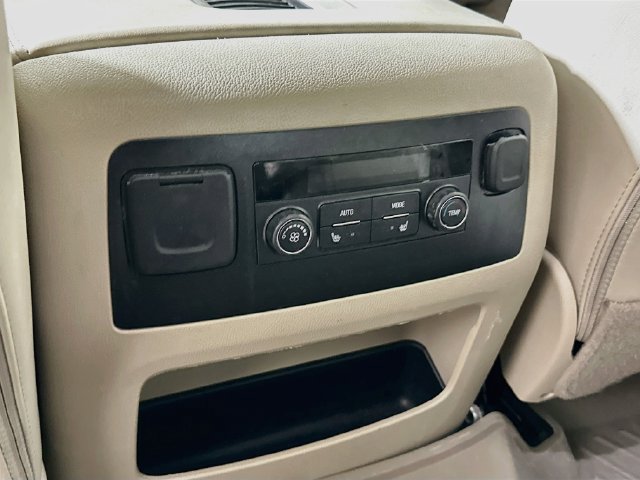 Used 2020 GMC Yukon XL Denali w/ Denali Premium Package AWD/4WD image 33