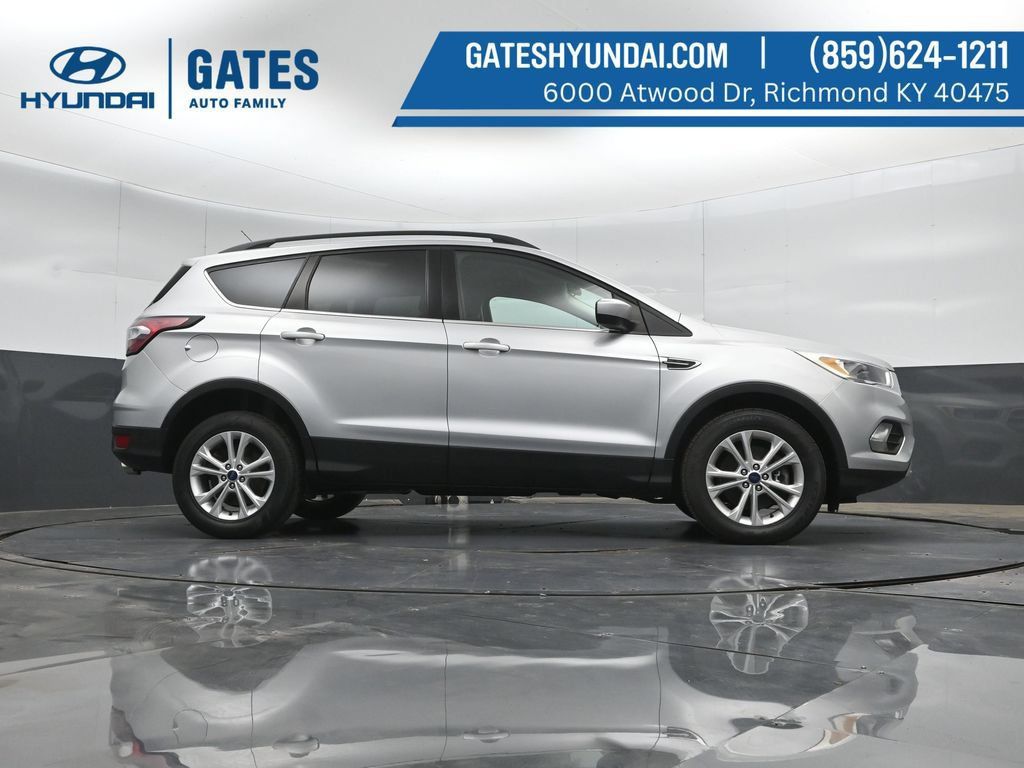 Used 2018 Ford Escape SE AWD/4WD image 36