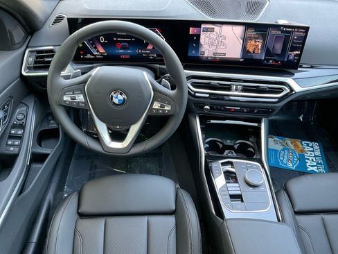 Certified 2024 BMW 330i xDrive Sedan w/ Convenience Package AWD/4WD image 33