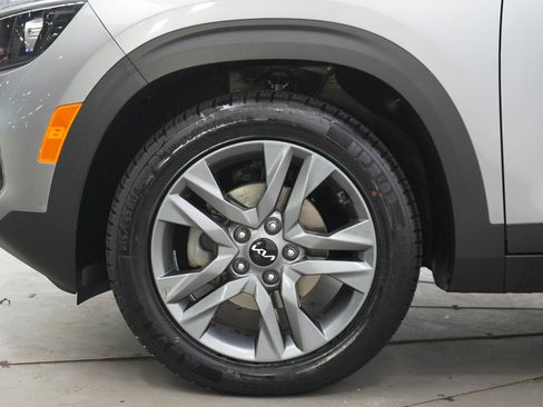 Used 2022 Kia Seltos S FWD image 27