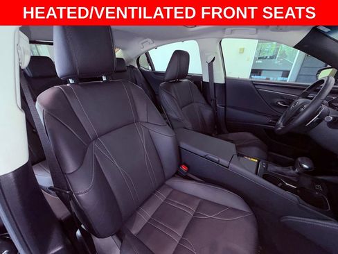 Used 2024 Lexus ES 300h Ultra Luxury w/ Accessory Package (Z2) FWD image 17