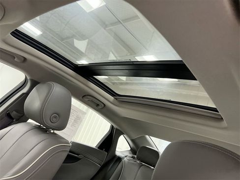 Used 2017 Chevrolet Impala Premier w/ Enhanced Convenience Package image 19