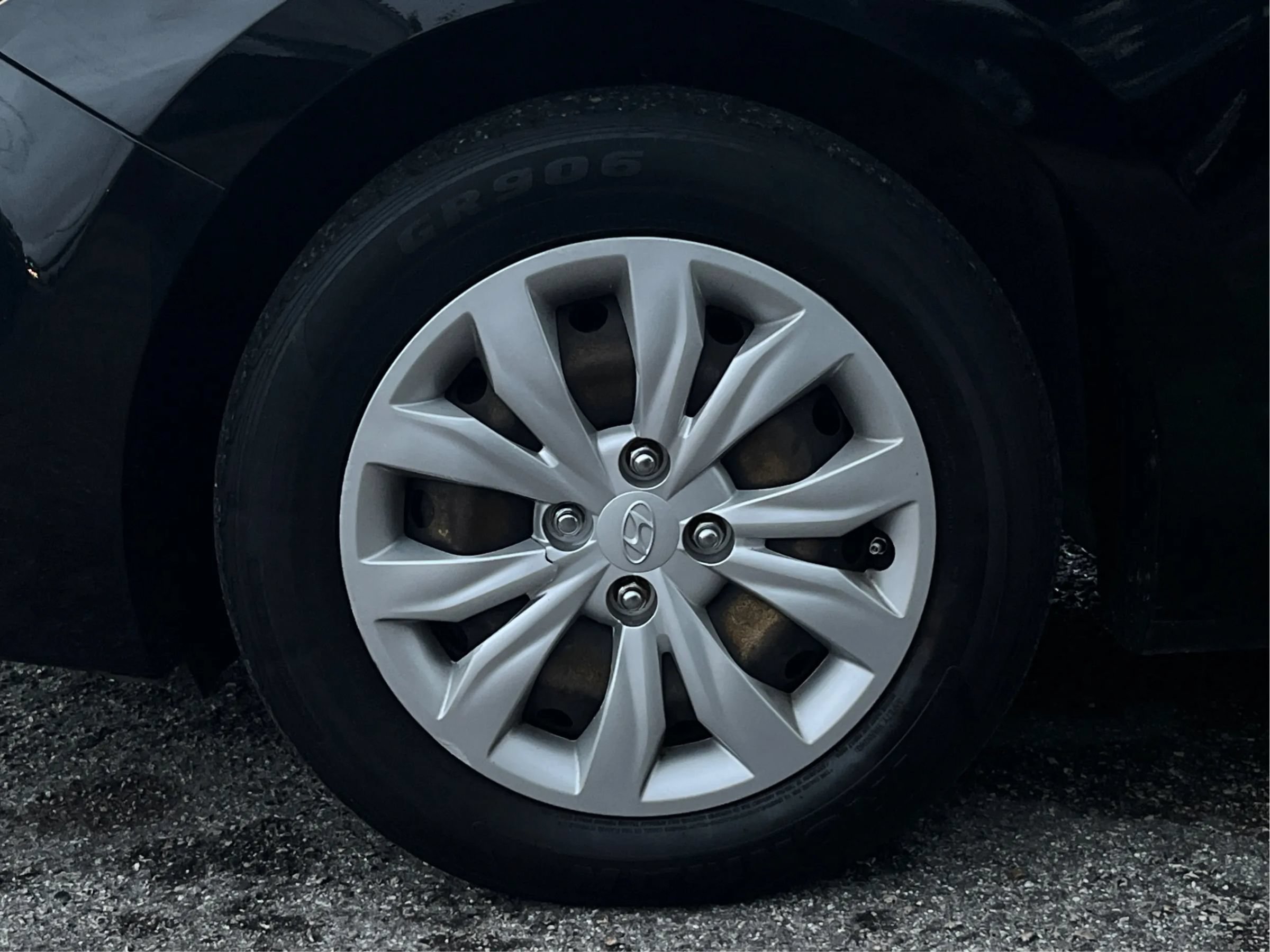 Used 2021 Hyundai Accent SE FWD image 10