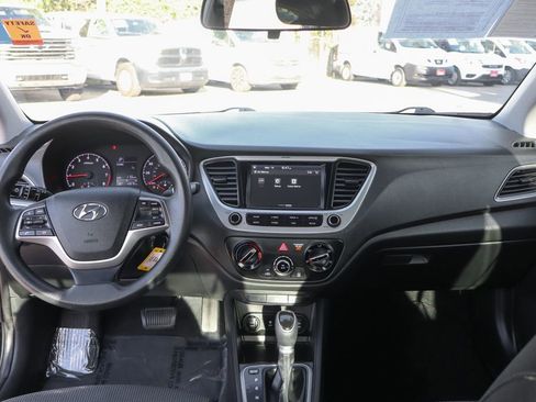 Used 2020 Hyundai Accent SEL image 27