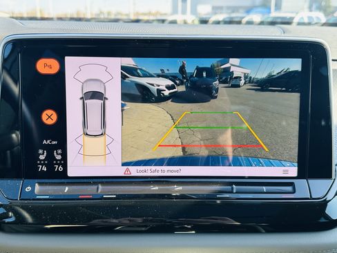 Used 2024 Volkswagen Atlas Peak Edition SEL image 14