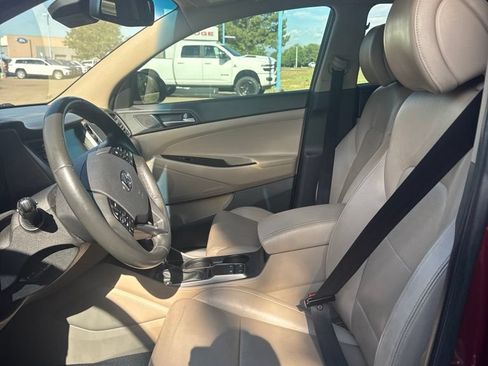 Used 2016 Hyundai Tucson Limited w/ Option Group 03 AWD/4WD image 7