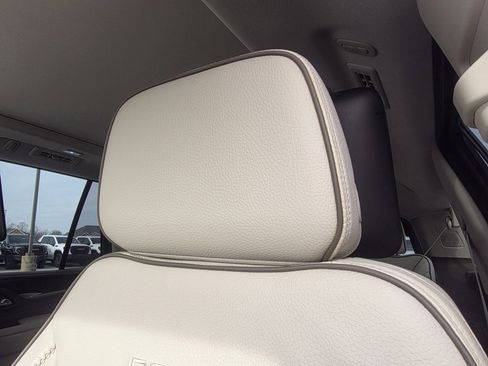 Used 2021 GMC Yukon Denali w/ Denali Ultimate Package image 23