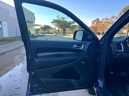 Used 2017 Dodge Durango R/T w/ Technology Group image 12