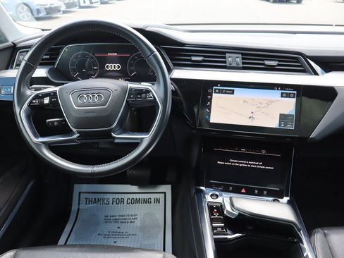 Used 2021 Audi e-tron Premium Plus w/ Premium Plus Package AWD/4WD image 12