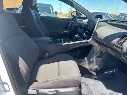 Certified 2025 Subaru Solterra w/ Premium Package AWD/4WD image 18