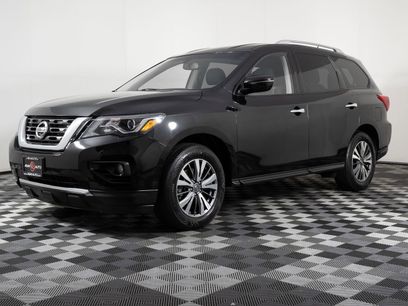 Used 2017 Nissan Pathfinder SV