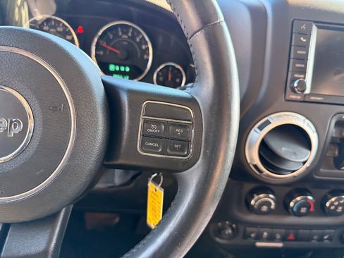 Used 2014 Jeep Wrangler Unlimited Rubicon w/ Dual Top Group image 21