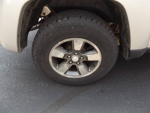Used 2008 Jeep Liberty Sport AWD/4WD image 29