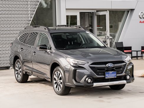 Used 2025 Subaru Outback Limited AWD/4WD image 2