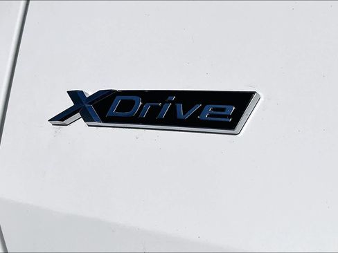 Certified 2025 BMW X3 xDrive30i image 9
