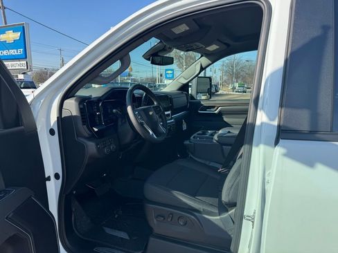 New 2026 Chevrolet Silverado 3500 LT w/ Convenience Package image 25
