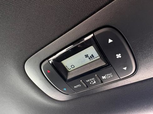 Used 2025 Honda Odyssey Sport-L image 17