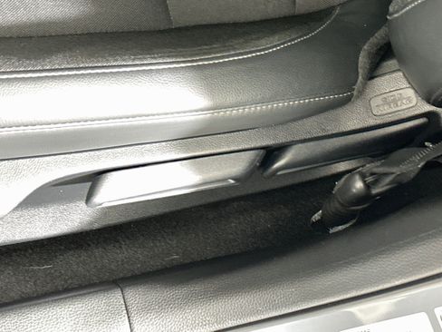 Used 2025 Honda Civic Sport image 13