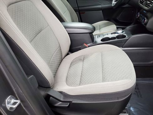 Used 2022 Ford Escape SE w/ Convenience Package image 19