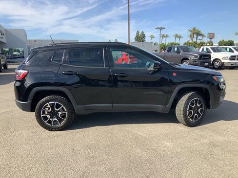Certified 2024 Jeep Compass Trailhawk AWD/4WD image 10