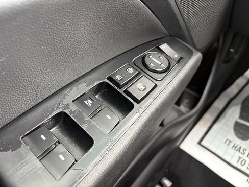 Used 2019 Hyundai Elantra Limited w/ Cargo Package image 23