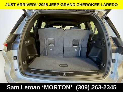 New 2025 Jeep Grand Cherokee L Laredo w/ Luxury Tech Group I image 26