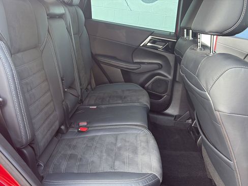 Used 2022 Mitsubishi Outlander SE FWD image 18