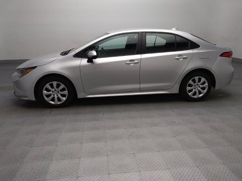 Used 2024 Toyota Corolla LE FWD image 2