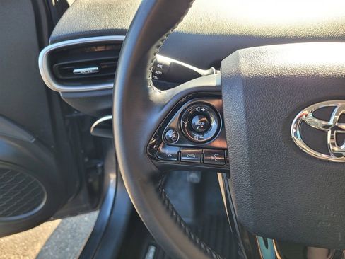 Used 2022 Toyota Prius Prime XLE image 22