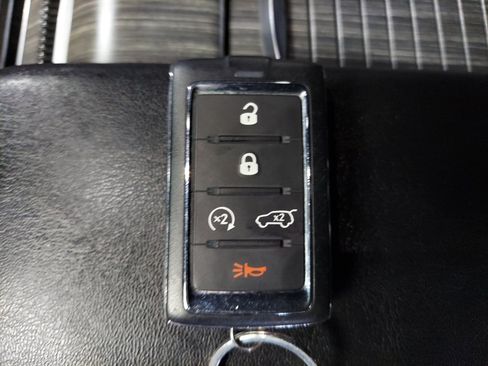Used 2023 Jeep Wagoneer Series III w/ Premium Group I RWD image 33