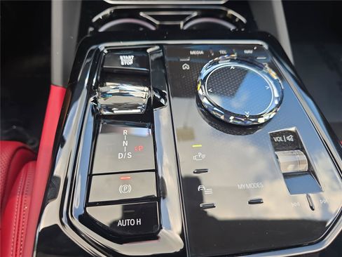 Used 2026 BMW 530i RWD image 19